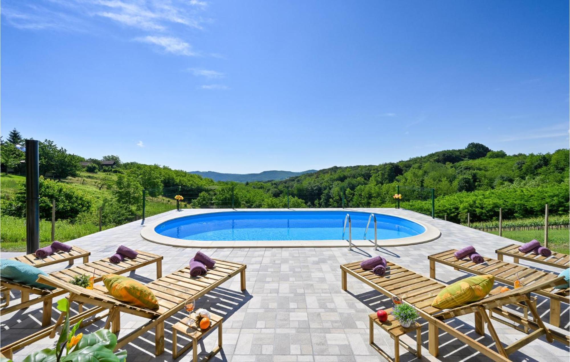 Stunning Home In Varazdinske Toplice With Wifi Eksteriør bilde